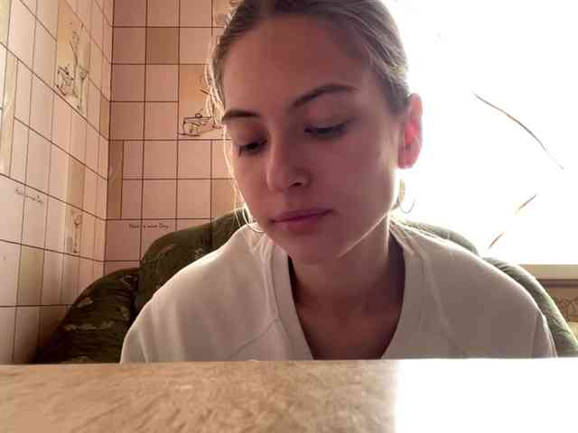 RonnaWillow Live Webcam on BongaCams