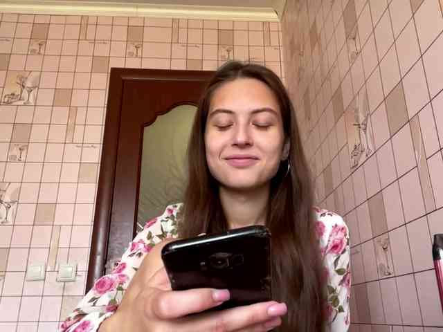 RonnaWillow webcam