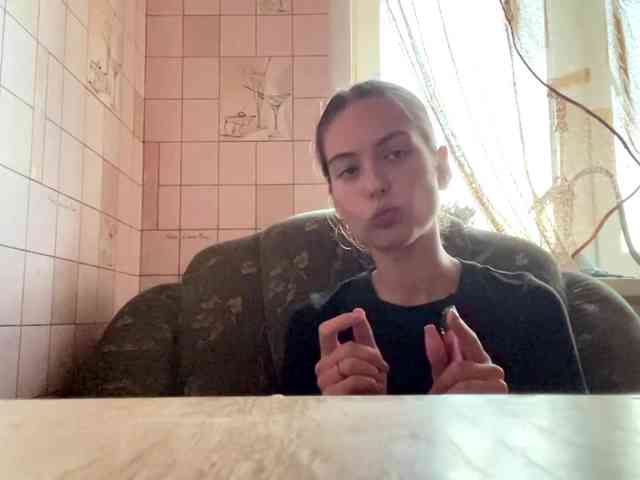 RonnaWillow webcam