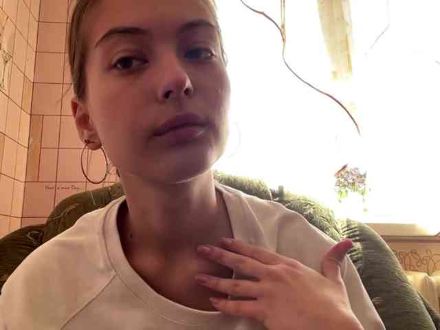 RonnaWillow webcam