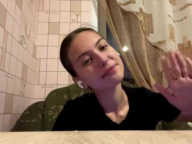 RonnaWillow webcam