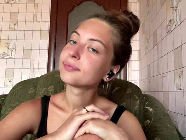 RonnaWillow webcam
