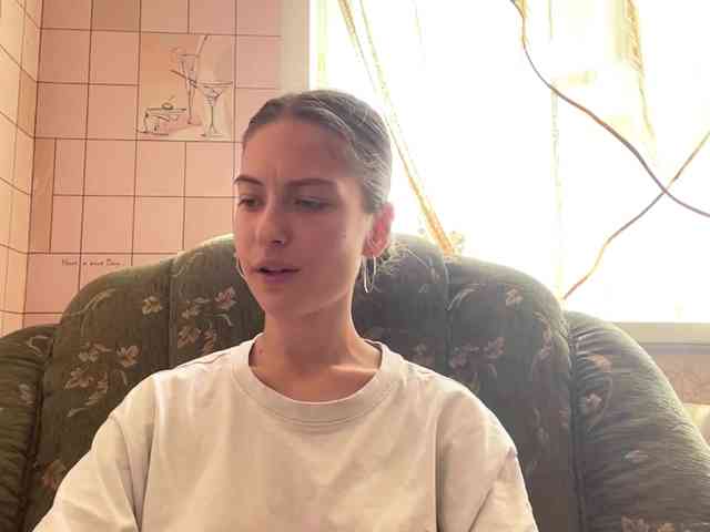 RonnaWillow webcam