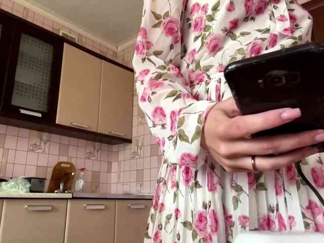 RonnaWillow webcam