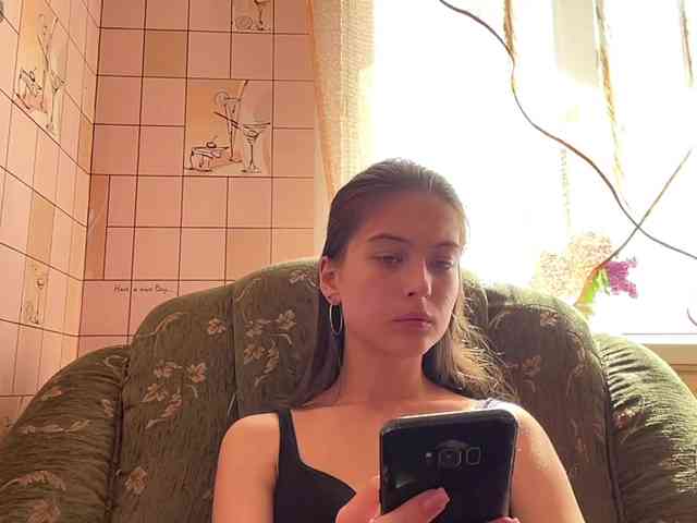 RonnaWillow webcam