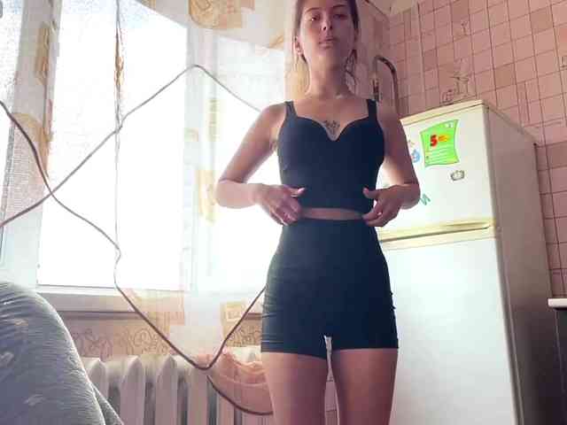 RonnaWillow webcam