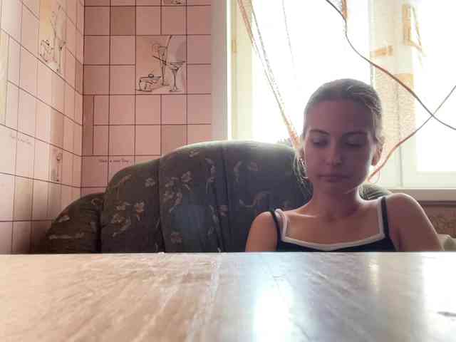 RonnaWillow webcam