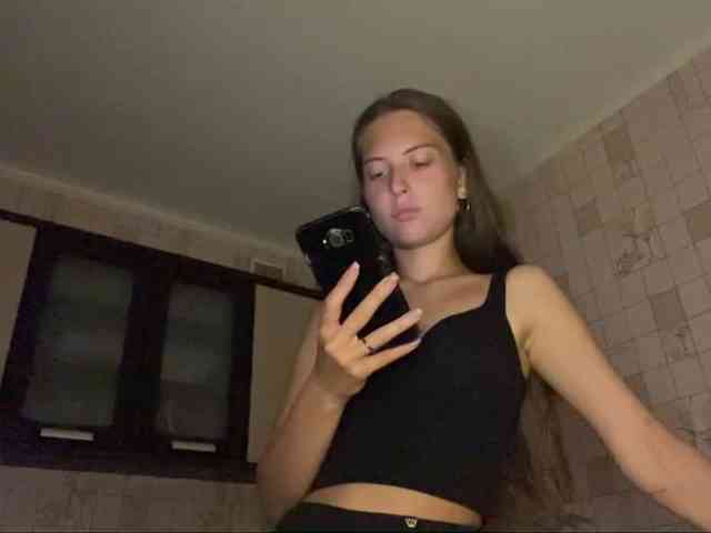 RonnaWillow webcam