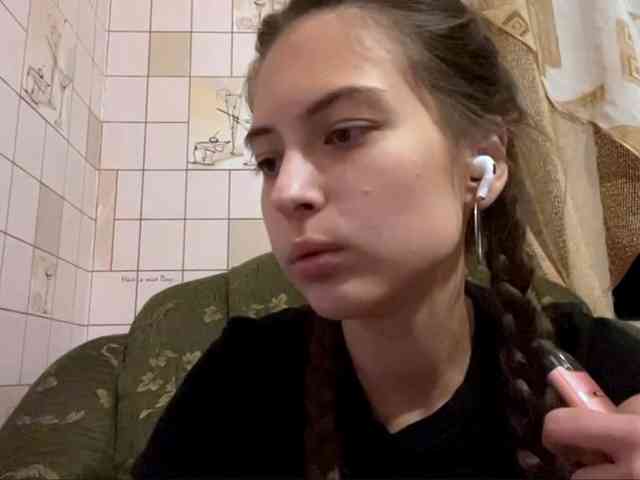 RonnaWillow webcam