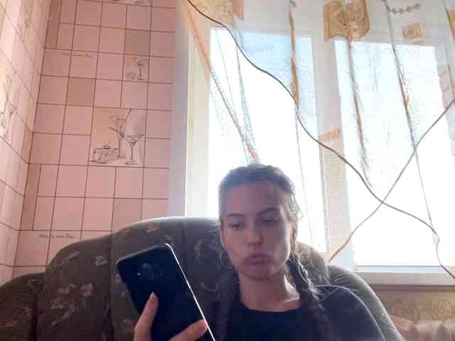 RonnaWillow webcam