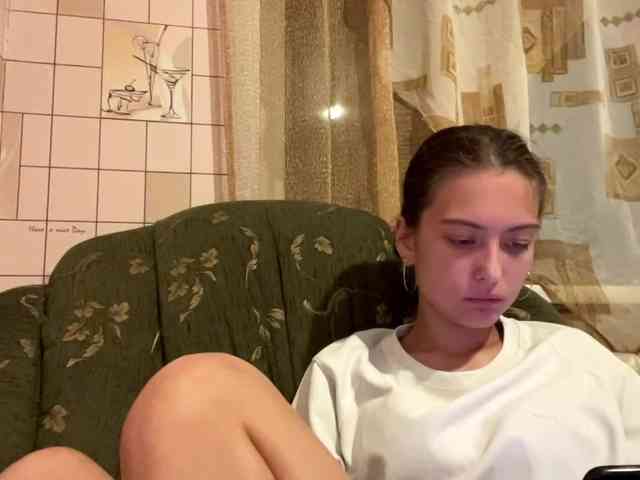 RonnaWillow webcam