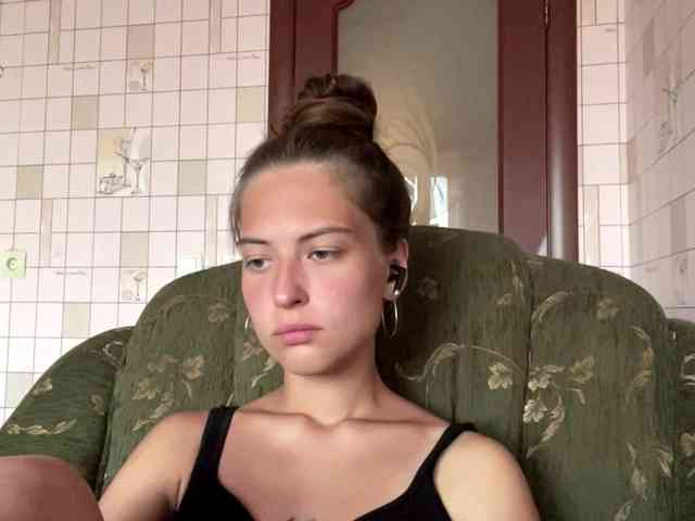 RonnaWillow webcam