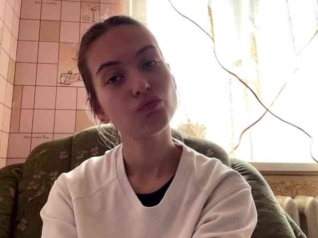 RonnaWillow webcam