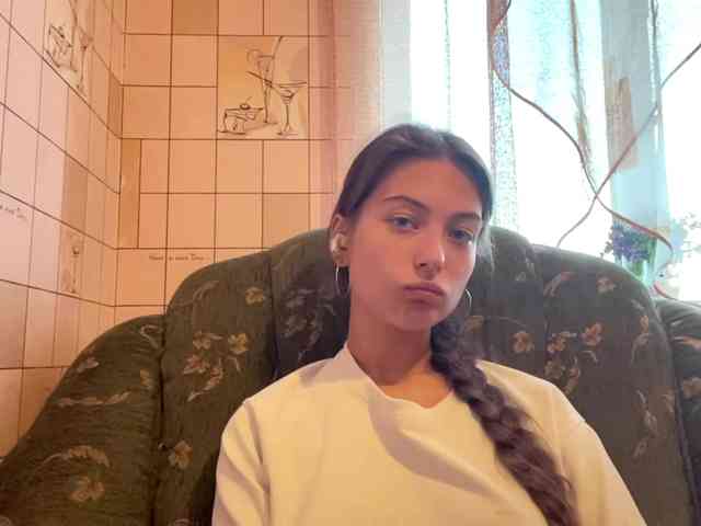 RonnaWillow webcam