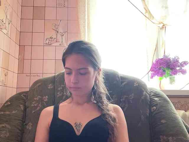 RonnaWillow webcam