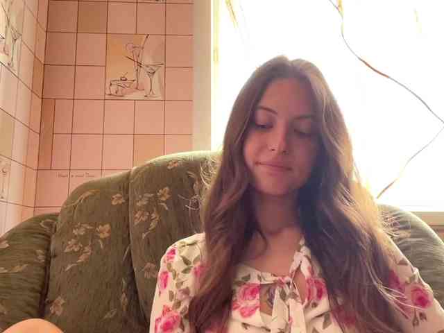 RonnaWillow webcam