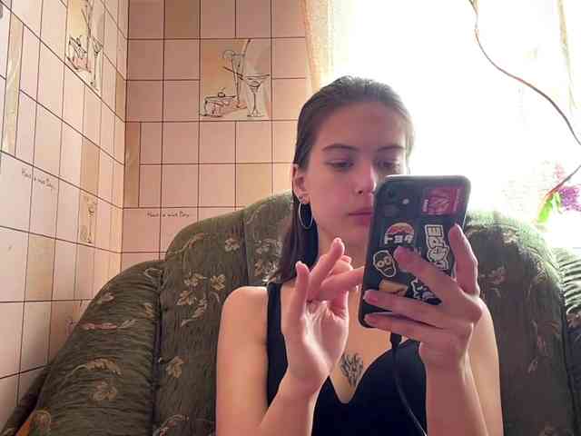 RonnaWillow webcam