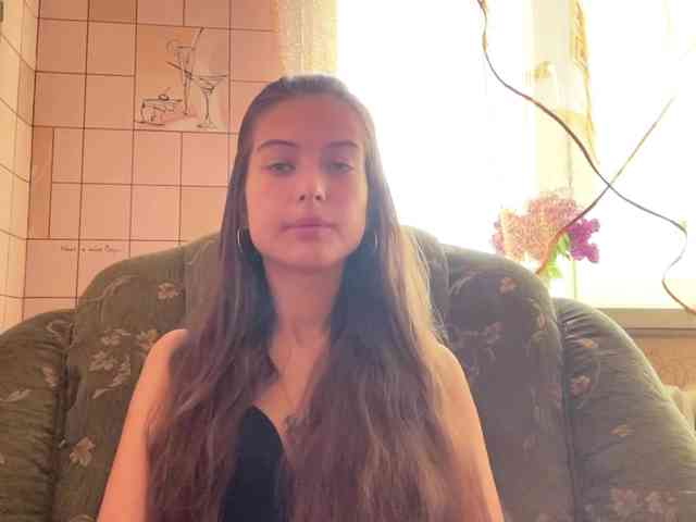RonnaWillow webcam