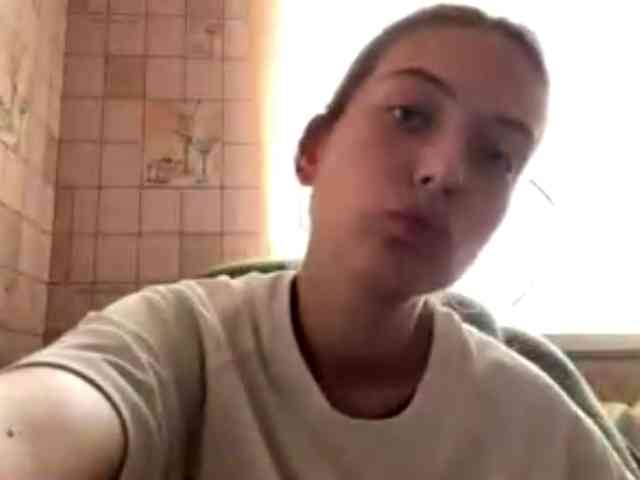 RonnaWillow webcam