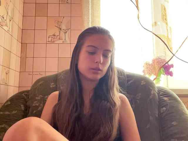 RonnaWillow webcam