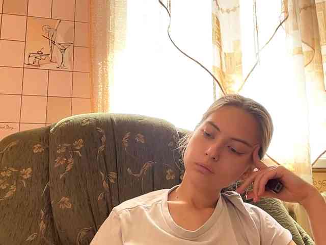 RonnaWillow webcam