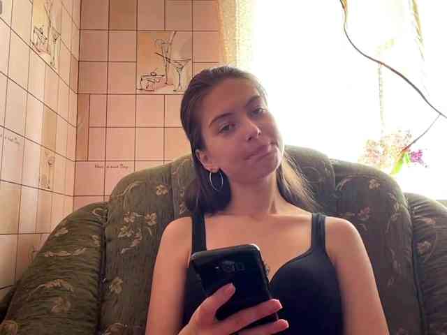 RonnaWillow webcam