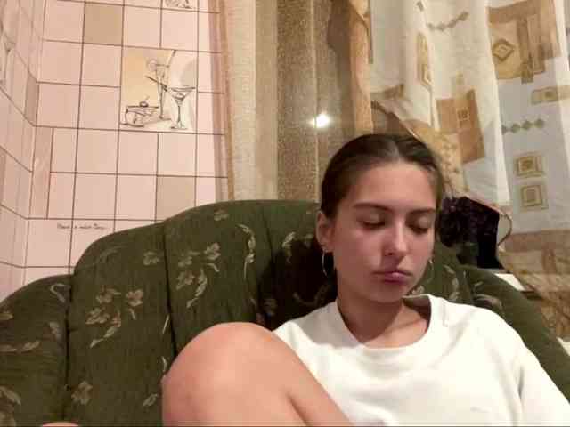 RonnaWillow webcam
