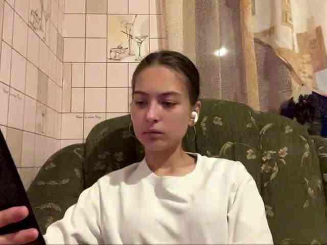 RonnaWillow webcam