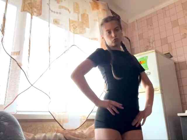 RonnaWillow webcam