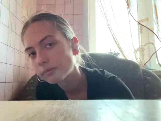 RonnaWillow webcam