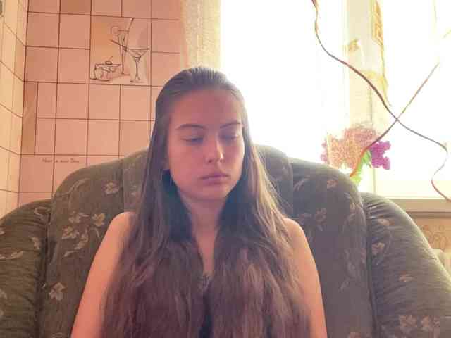 RonnaWillow webcam