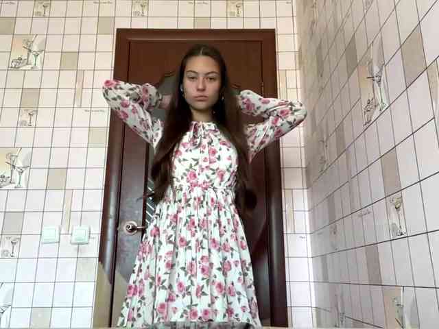 RonnaWillow webcam