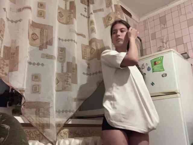 RonnaWillow webcam
