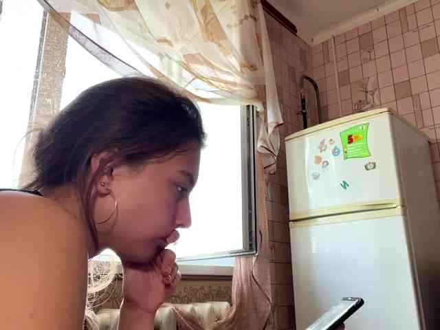 RonnaWillow webcam