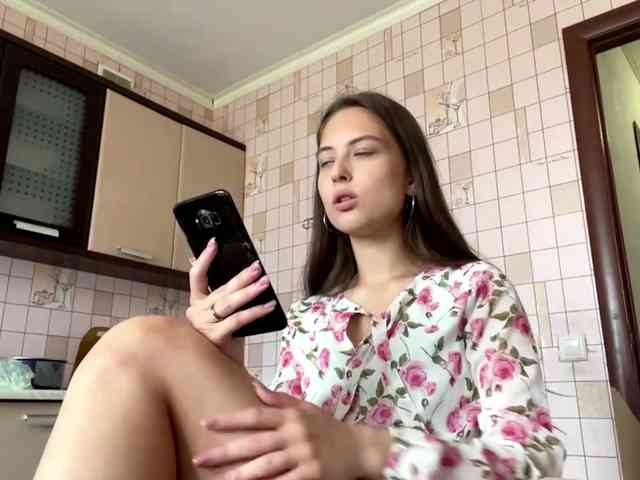 RonnaWillow webcam