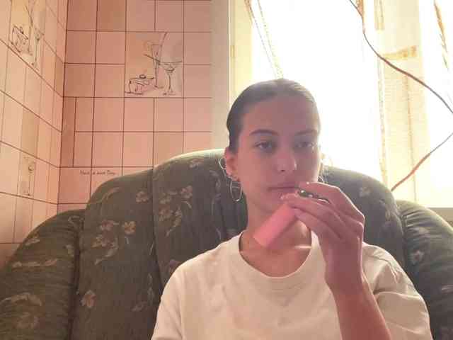 RonnaWillow webcam