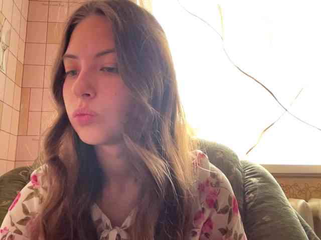 RonnaWillow webcam