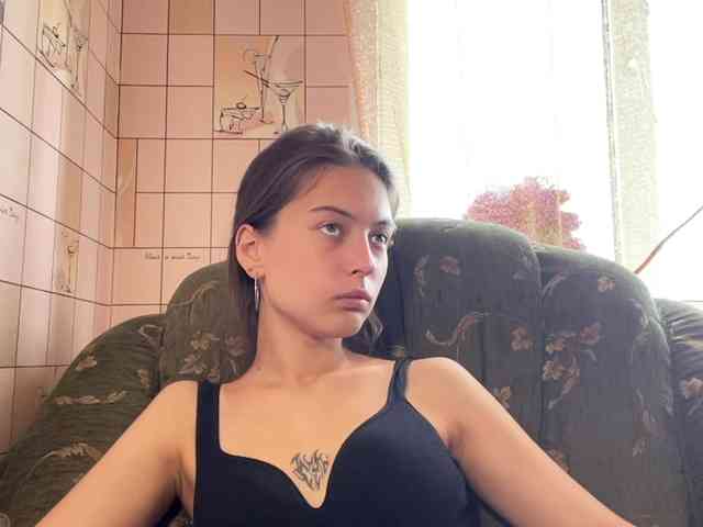 RonnaWillow webcam