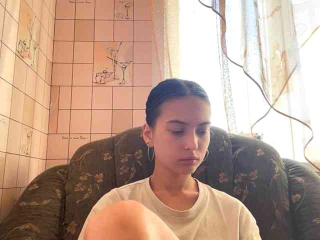 RonnaWillow webcam