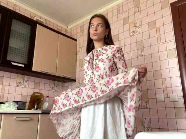 RonnaWillow webcam