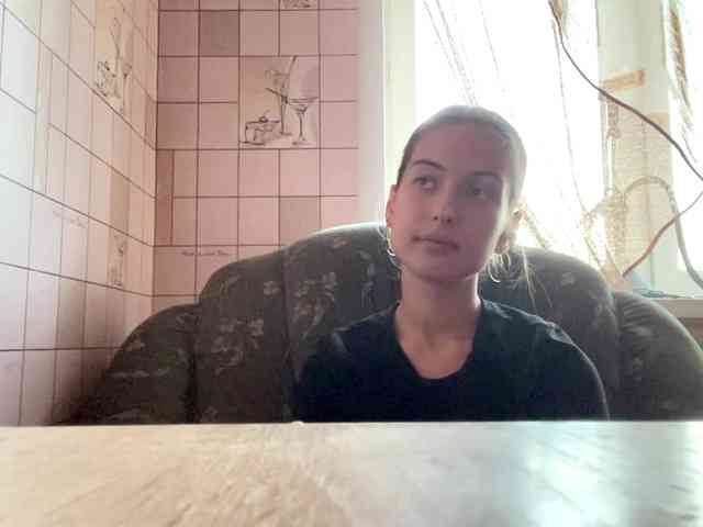 RonnaWillow webcam