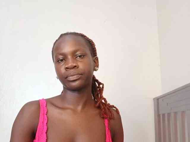 Prettymiss1 webcam