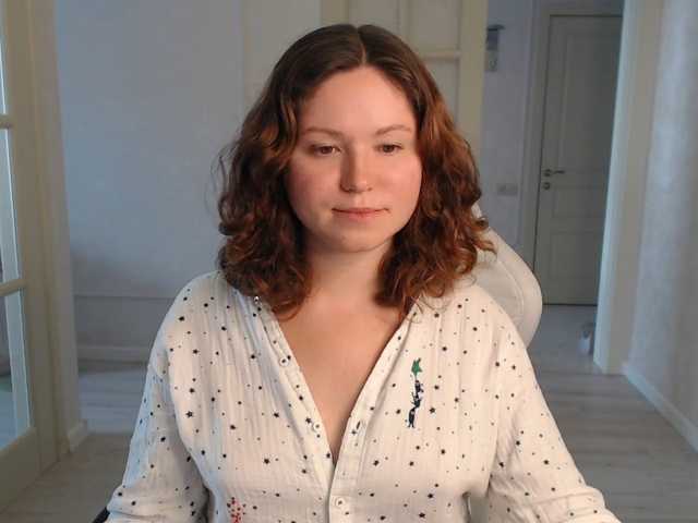 Sex chat gratuit in direct cu LondonMiley pe BongaCams