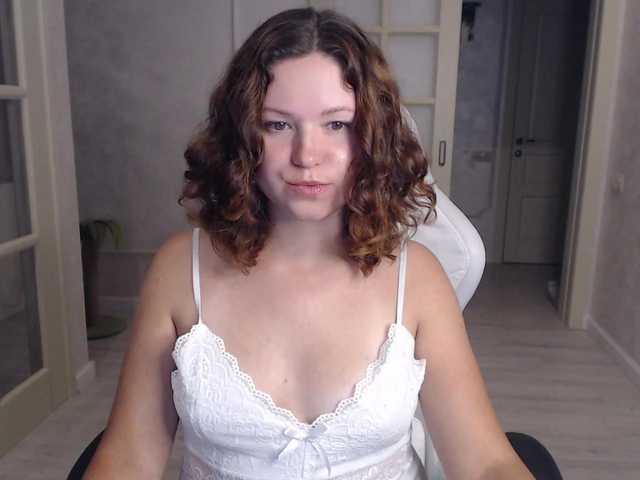 LondonMiley live cam on BongaCams