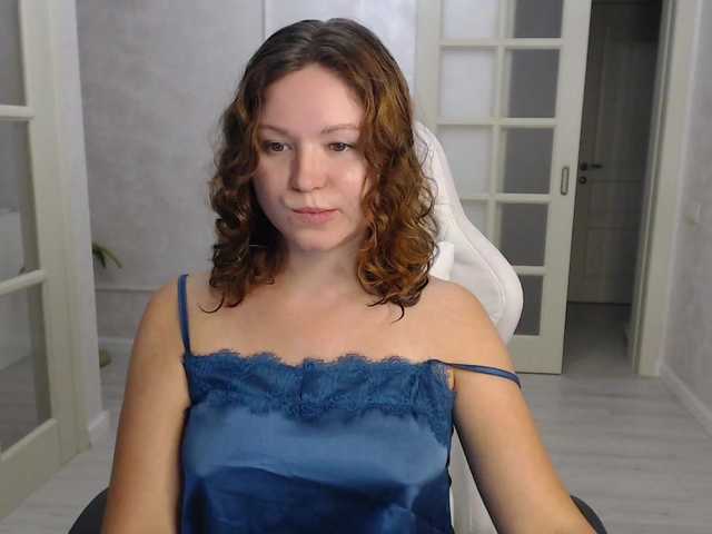 LondonMiley live cam on BongaCams