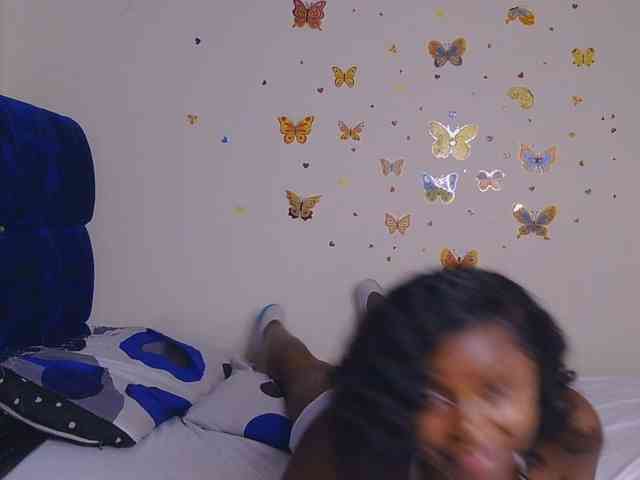 SweetKittyy22 webcam
