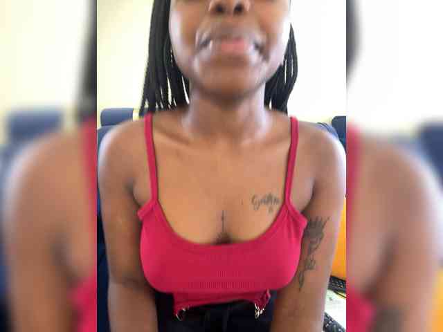 SweetKittyy22 webcam