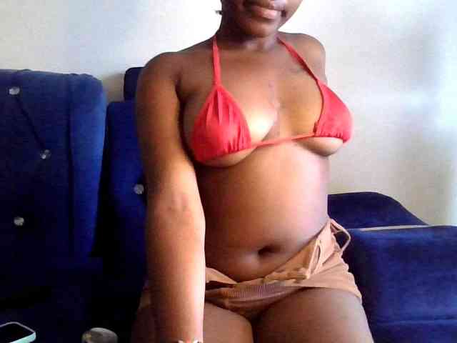 SweetKittyy22 webcam
