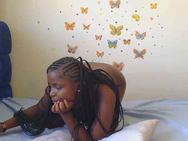 SweetKittyy22 webcam
