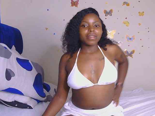 SweetKittyy22 webcam
